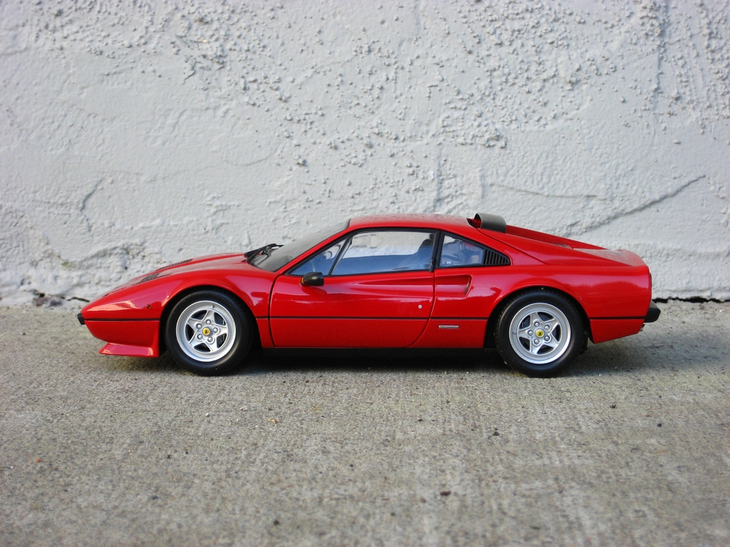 ferrari-308-gtb-quat-2w.jpg